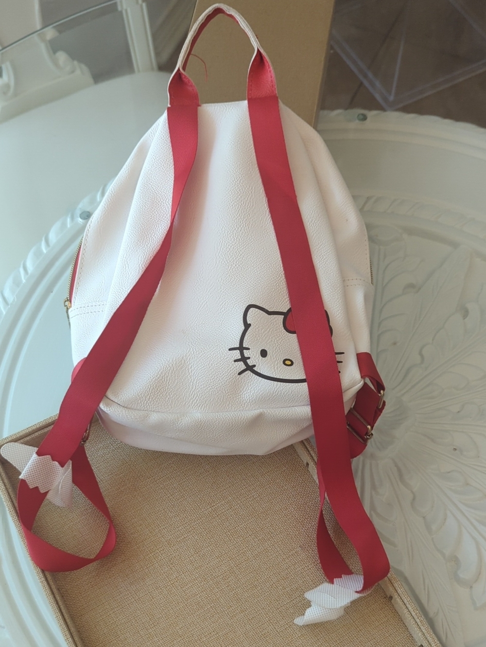 Hello Kitty Cream Mini Backpack - Picture 4 of 10